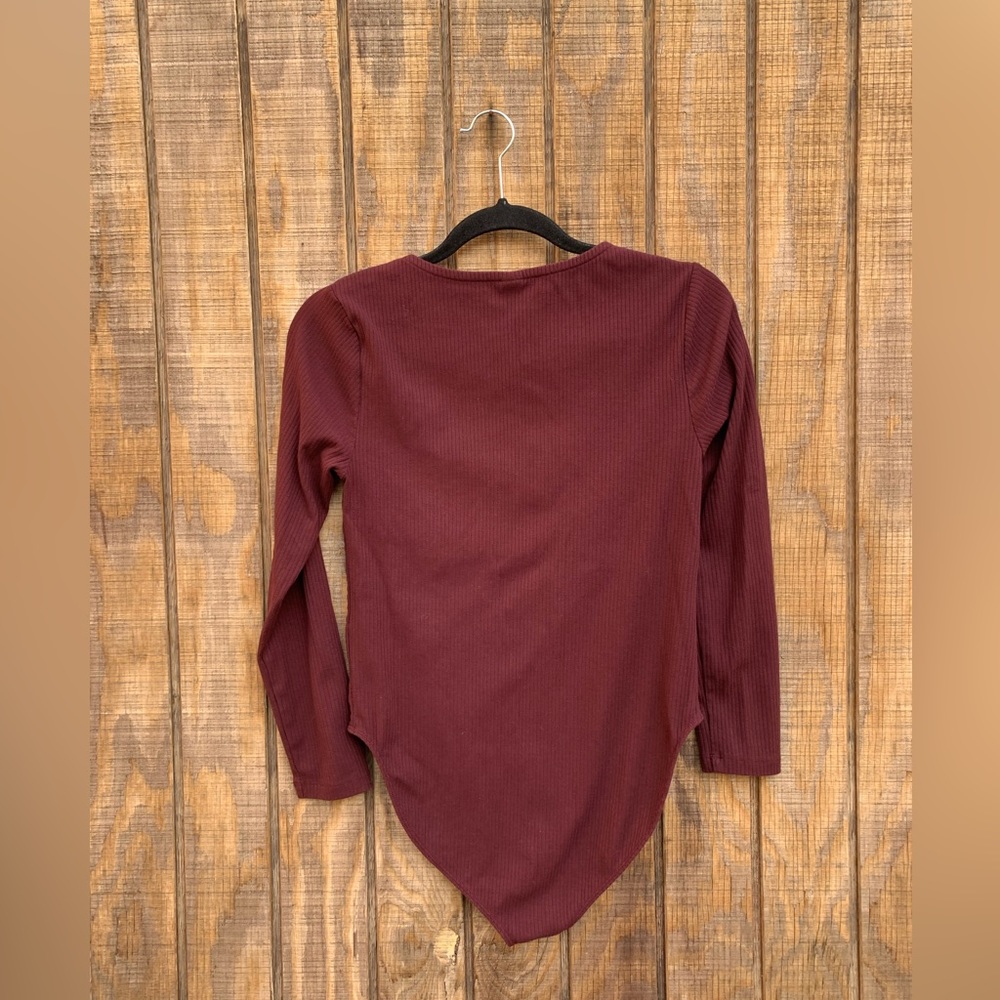 Old Navy Ribbed Maroon Bodysuit - Picture 7 of 8